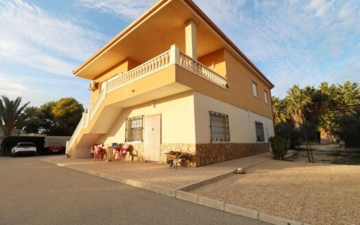 Elche Chalet de 2 Plantas en Zona Pussol, cada planta es una vivienda totalmente independiente