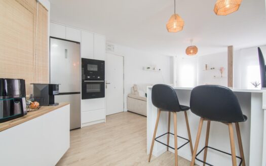 ESPECTACULAR VIVIENDA EN PLAZA MADRID CON ASCENSOR Y TODO REFORMADO